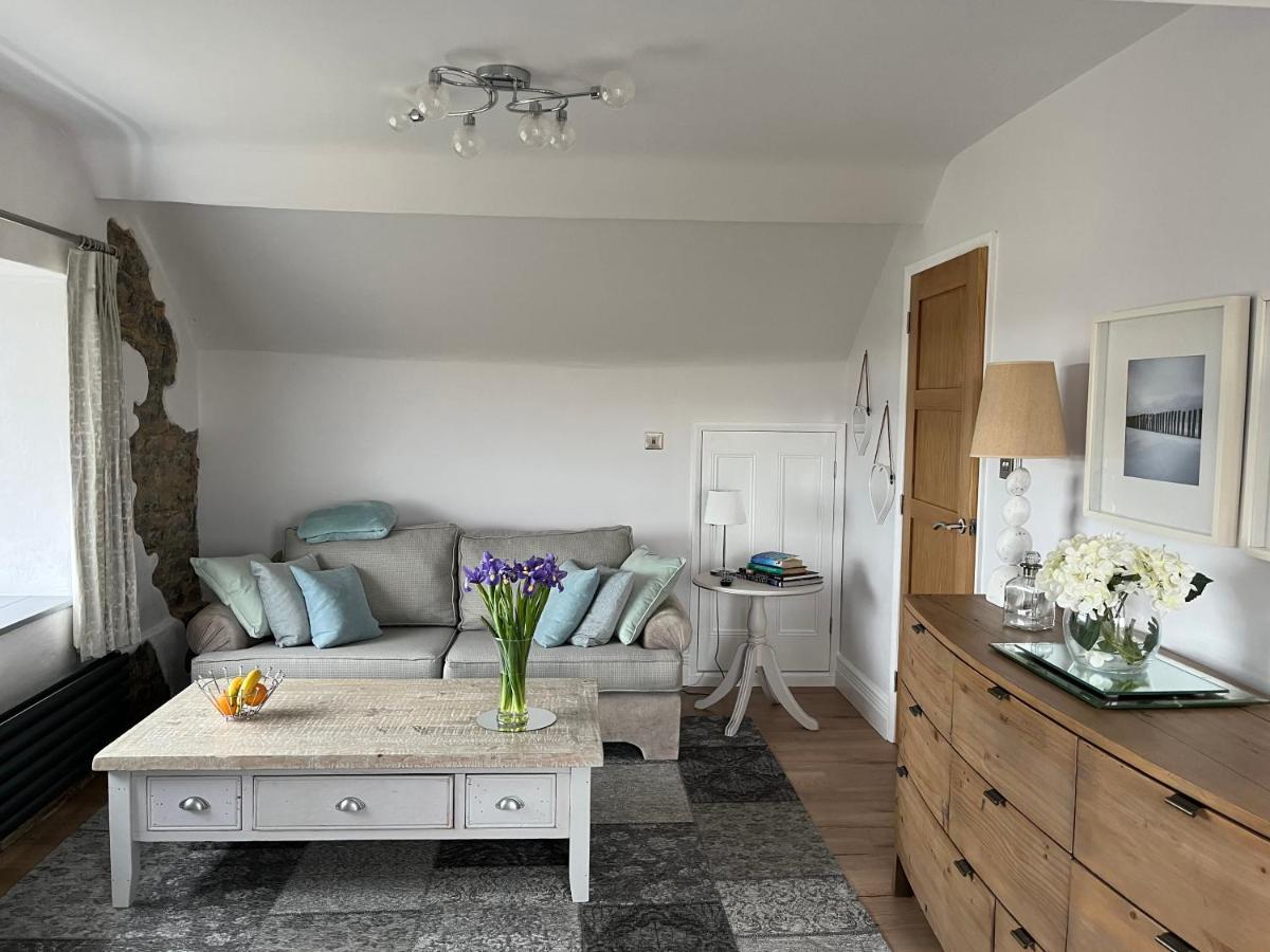 Woodlands Coastal Apartment Southerndown Exteriör bild